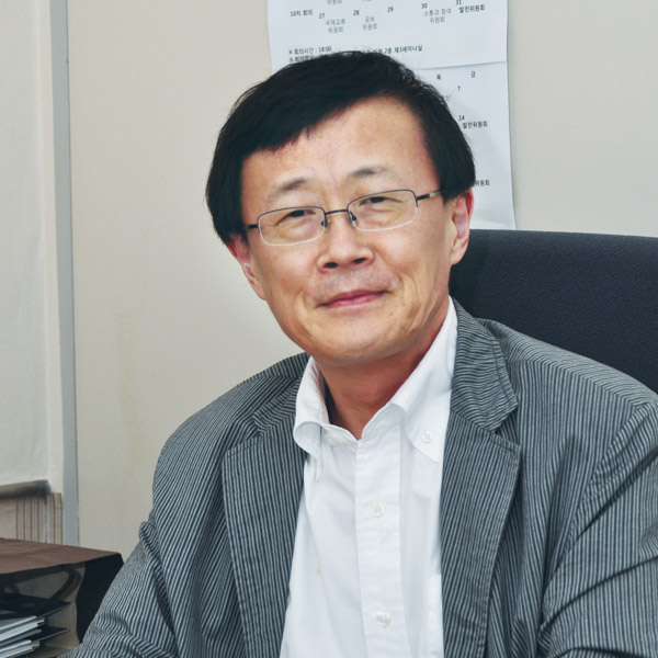 발전위원회 사무총장 이태원 교수